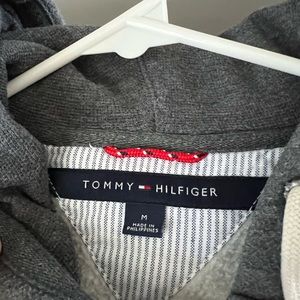 Tommy Hilfiger zip up
